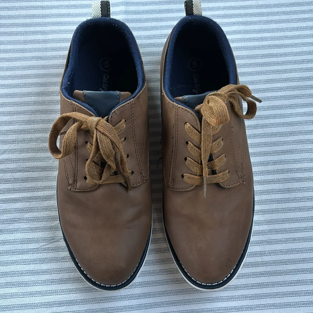 Cat & Jack classic lace
